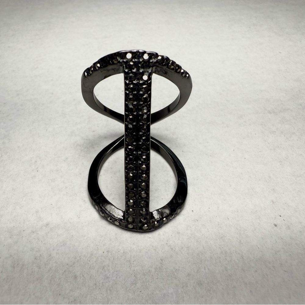 Banana Republic Cuff pave ring Size 6